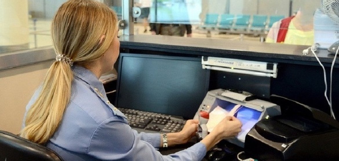 Новые правила выезда несовершеннолетних за границу с 20 января 2026 года